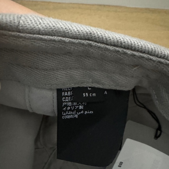 Balenciaga Baseball Cap GRAY NEW - Picture 3 of 5